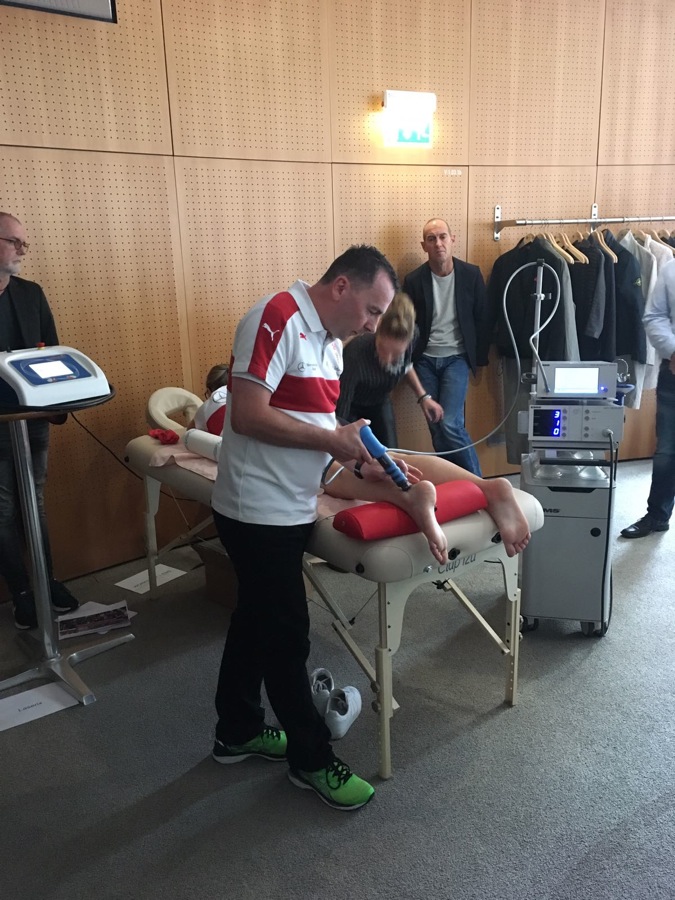 Dottore Paolo Manetti (AC Florenz) und Udo Buchholzer (VfB Reha-Welt) leiteten den ersten Workshop